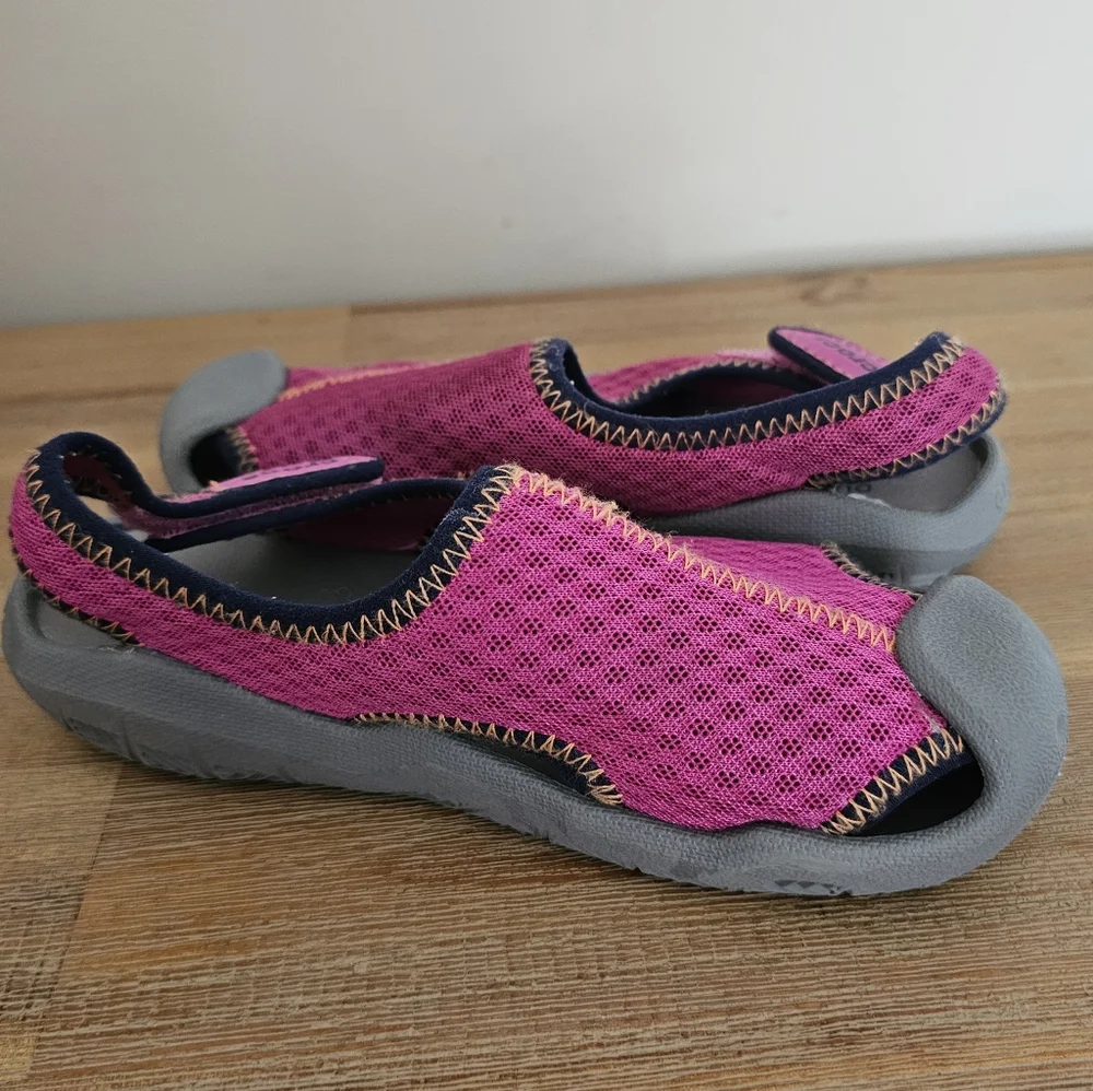 CROCS Swiftwater Girls Pink & Gray Sporty Water Sandals